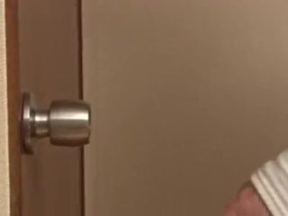 Mối quan hệ phức tạp giữa mẹ kế và con trai